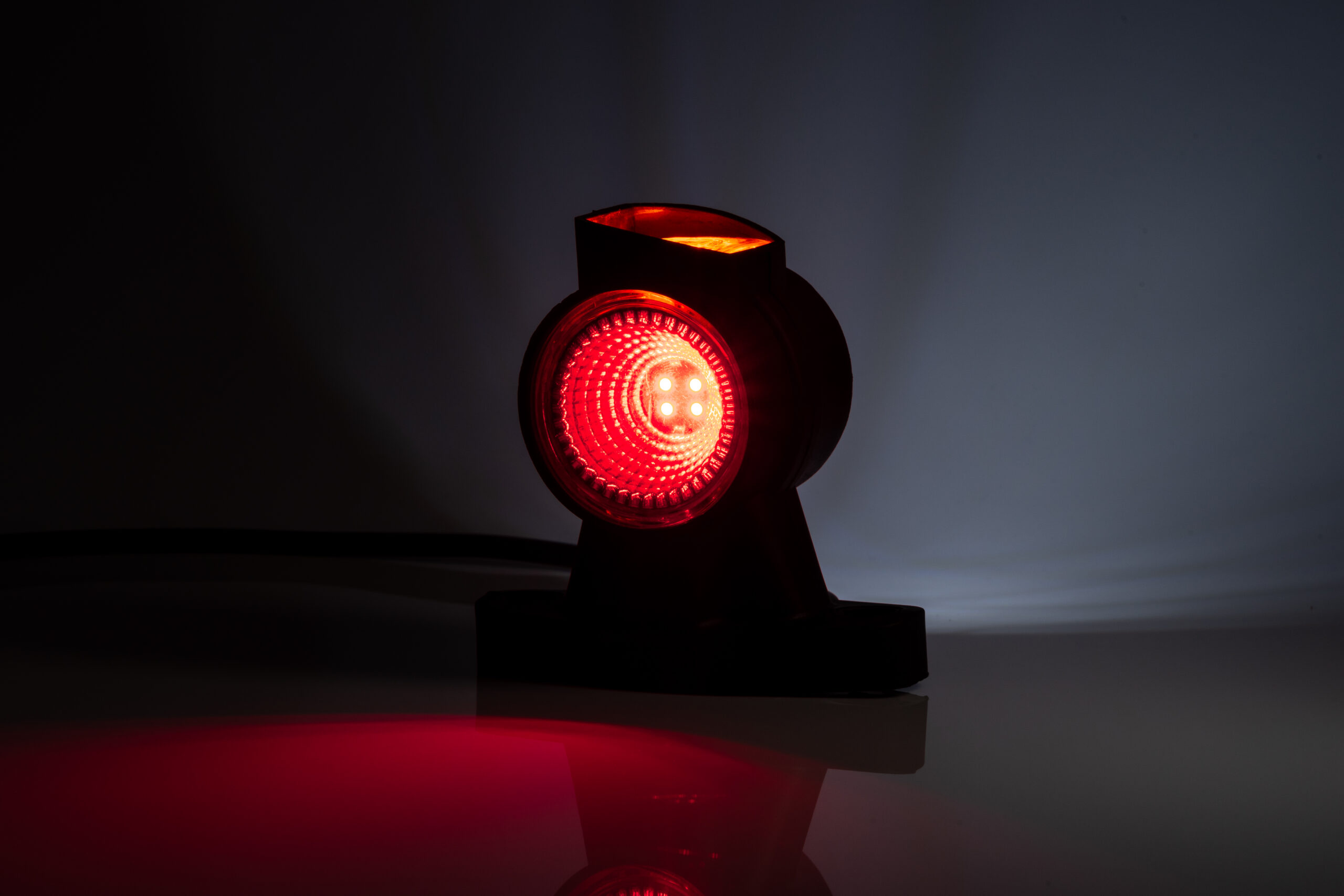 FT-140APLED - Image 3